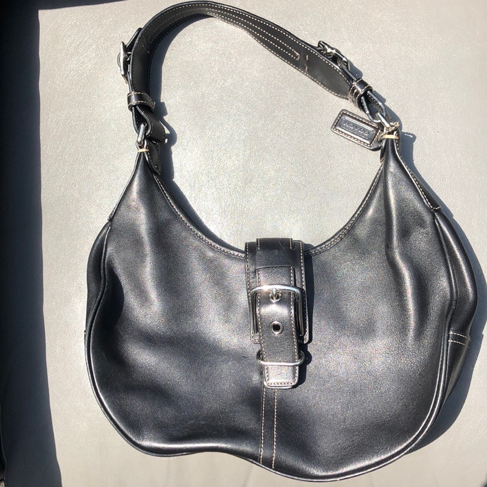 Coach shoulder bag - black leather